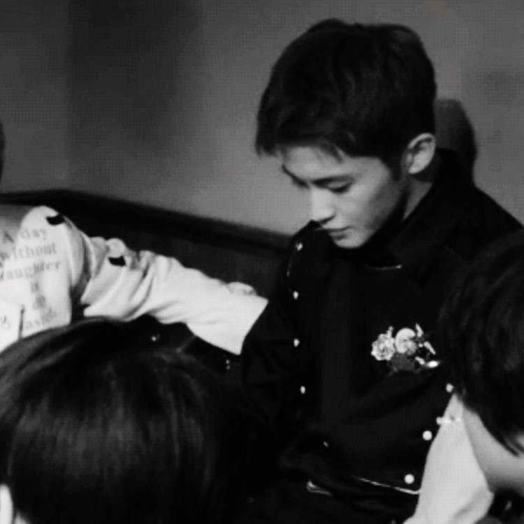 ⠀⠀⠀⠀⠀⠀⠀⠀⠀⠀ ༒