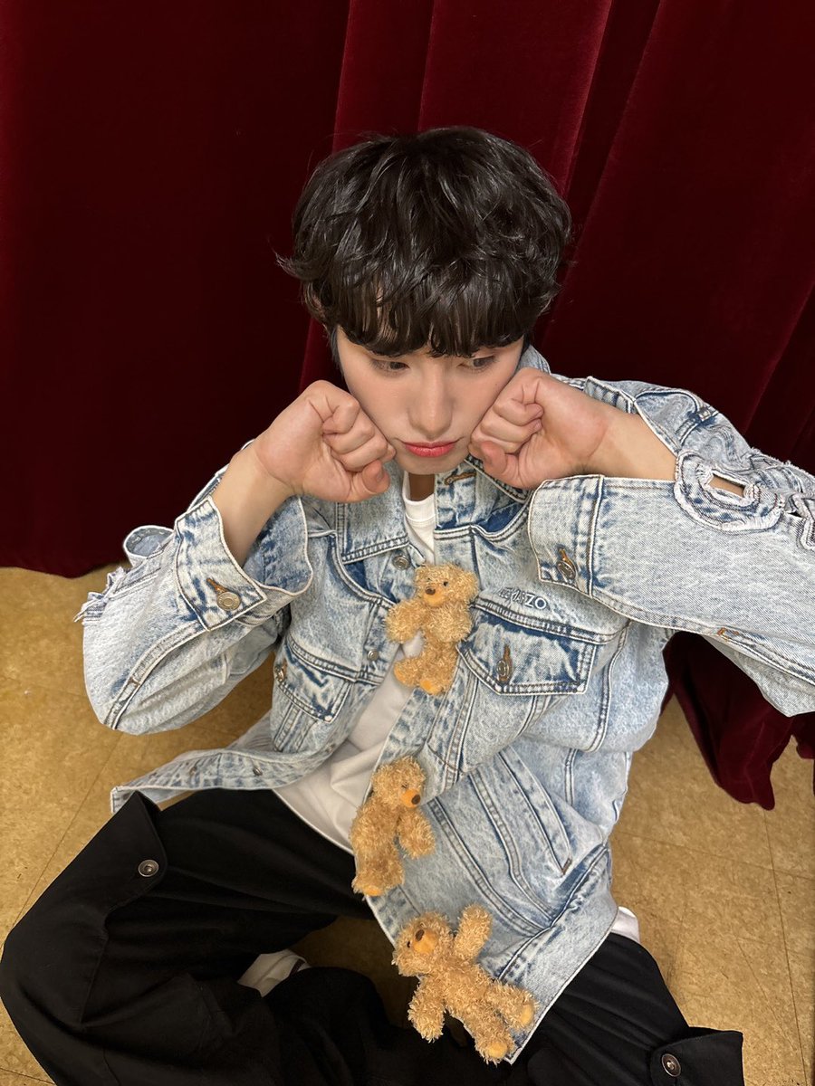 [#밀] 🐻💙곰도리💙🐻

#OnlyOneOf #온리원오브