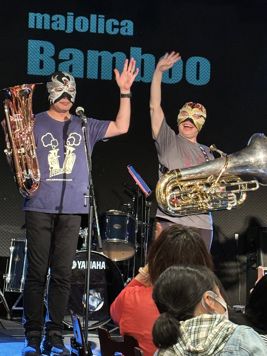 flutetomo's tweet photo. 一年半ぶりの中津川#TubamanShow
前回は骨折直後で松葉杖で参加でしたが今回は元気に参加できました🤗
楽しい時間でしたありがとうございました😊
クリアファイルにサイン頂きました https://t.co/jkxle8cwgY