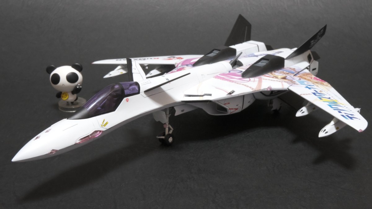 AndersenPaqy's tweet image. 🍆「輝け一番星...」ヴィーナスエクスカリバー(VF-19)!!木っ端ミジンコ(ハイマニューバミサイル装備)よ! #クルスタ
