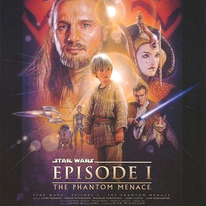 Star Wars - La minaccia fantasma compie 25 anni. Il 19 maggio 1999 il film di George Lucas usciva nelle sale, era il primo episodio della trilogia prequel della celebre saga di fantascienza. 'Tanto tempo fa, in una galassia lontana lontana…', il celebre incipit di ogni episodio.