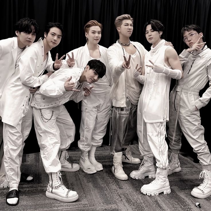 Can we start an #ARMYLovesYouBTS hashtag or something? I feel like I really want to shout that from the rooftops today, loud enough that <a href="/BTS_twt/">방탄소년단</a> will hear it.✨

If you feel the same, please post a fave BTS photo with the hashtag and pass it on.💜 #BTSARMY