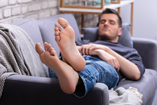 Slave_of_Alphas's tweet photo. Time for Sunday Master FUN GAME:
Sirs, post a pic of your baresoles in the comments. At 8pm german time we will look for the winner of a nice Amazn Gift Card.
#mastergame #alphafeet #cashkings https://t.co/maDEm2p5zv
