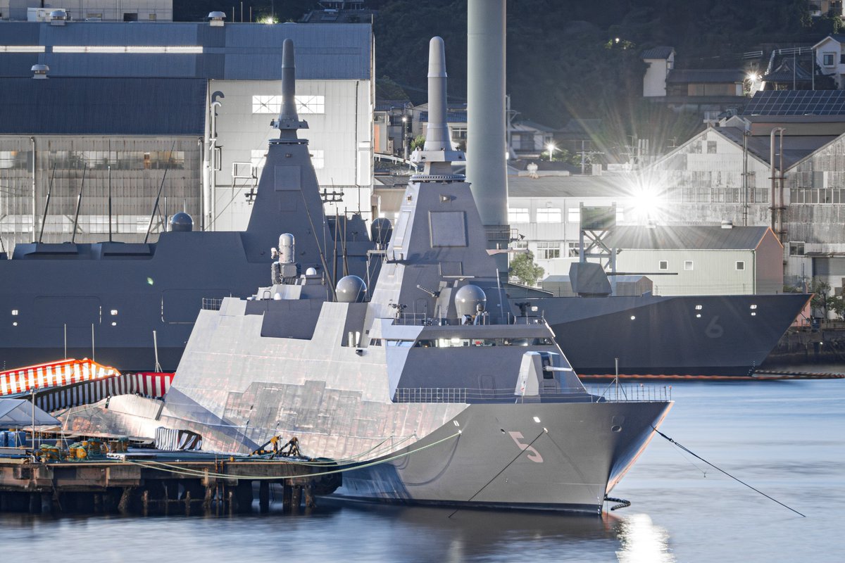 FFM-5護衛艦｢やはぎ｣ いよいよ明後日、引渡式･自衛艦旗授与式が行われる予定です。