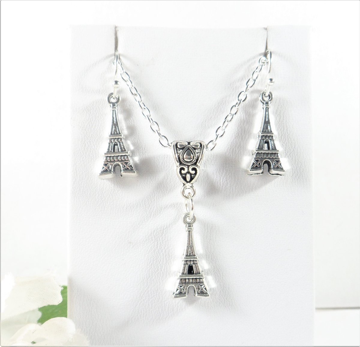 Eiffel Tower Earrings, Eiffel Tower Charm Earring, Eiffel Tower France Earrings, Paris Earrings, Eiffel Tower Pendant, Eiffel Tower Necklace tuppu.net/6993dada #EtsySeller #SantaFe #EtsyShop #NewMexico #GiftsUnder10