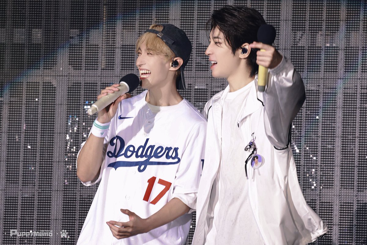 PuppyMemo_0218's tweet photo. 💌240519 OSAKA ​​​D2 
HD

#도겸 #DOKYEOM #DK #이석민 #ドギョム #세븐틴 #SEVENTEEN @pledis_17 https://t.co/c35UmnGO0w
