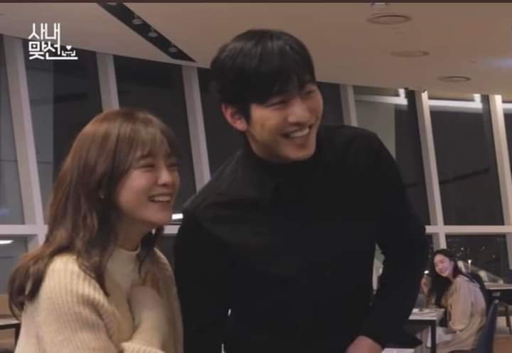 I AM SUCH A SUCKER FOR THEIR HEIGHT DIFFERENCE PLS 😮‍💨