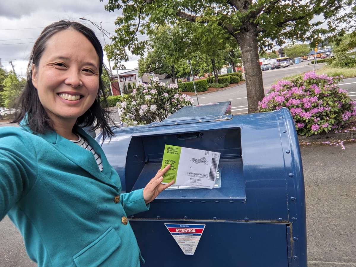 Remember to turn in your ballot by May 21st!
Ballots must be mailed in (and postmarked) by Tuesday May 21st --no stamp required --or they can be returned to a Multnomah County drop box by 8:00pm on Tuesday. multco.us/elections/offi…