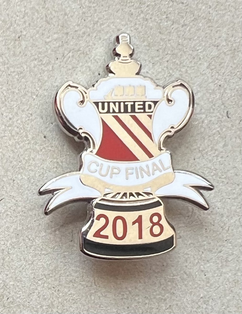 Today’s badge of the day. One from the FA Cup final played on this day in 2018. #MUFC #UTFR #GGMU #ManchesterUnited