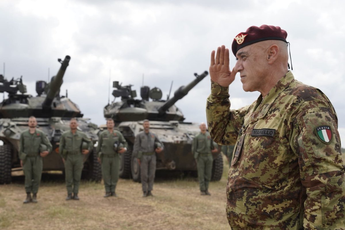 The first deployment of the Centauro II outside of Italy will take place in the near future. The Cavalleggeri di Lodi of the Pinerolo Brigade are currently undergoing some training before joining the NATO Multinational Battlegroup Bulgaria which is led by Italy.