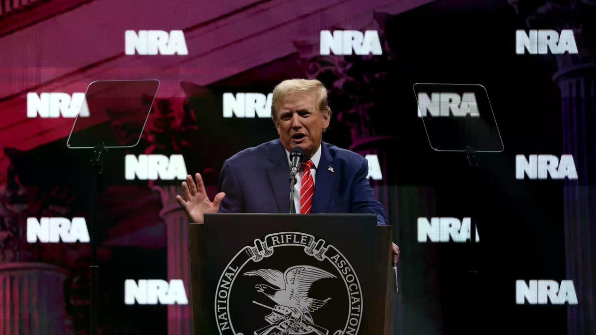 Donald Trump's 'glitch' during NRA speech raises questions newsweek.com/donald-trump-g…