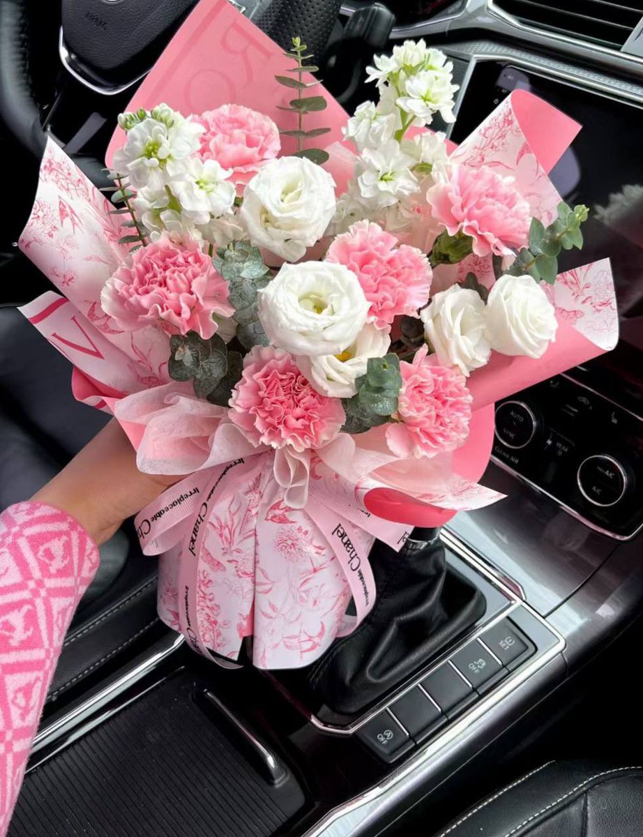 Tongtooo03's tweet photo. 花花🌸🌸 https://t.co/CQ7GlOVClL