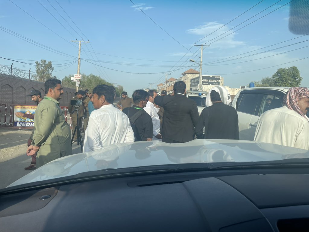 I am now outside the RO’s camp office at Multan Public School and have been told by DSP Murtaza and SHO Faraz that the instructions are not to allow even the candidate inside. It is my right and my chief polling agents’ right to be present at the RO office for compilation of