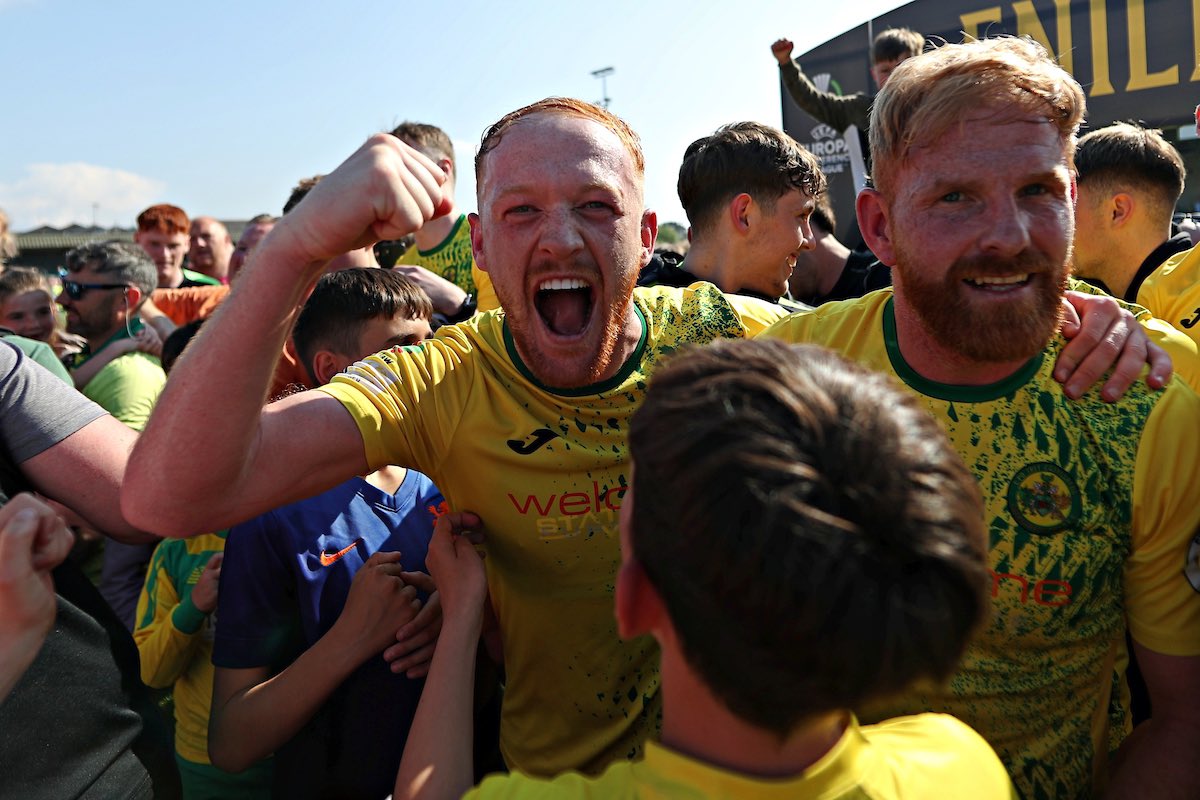 CymruLeagues's tweet photo. What it means 😍

@CaernarfonTown | #JDCymruPremier https://t.co/fLx0xwUnHR