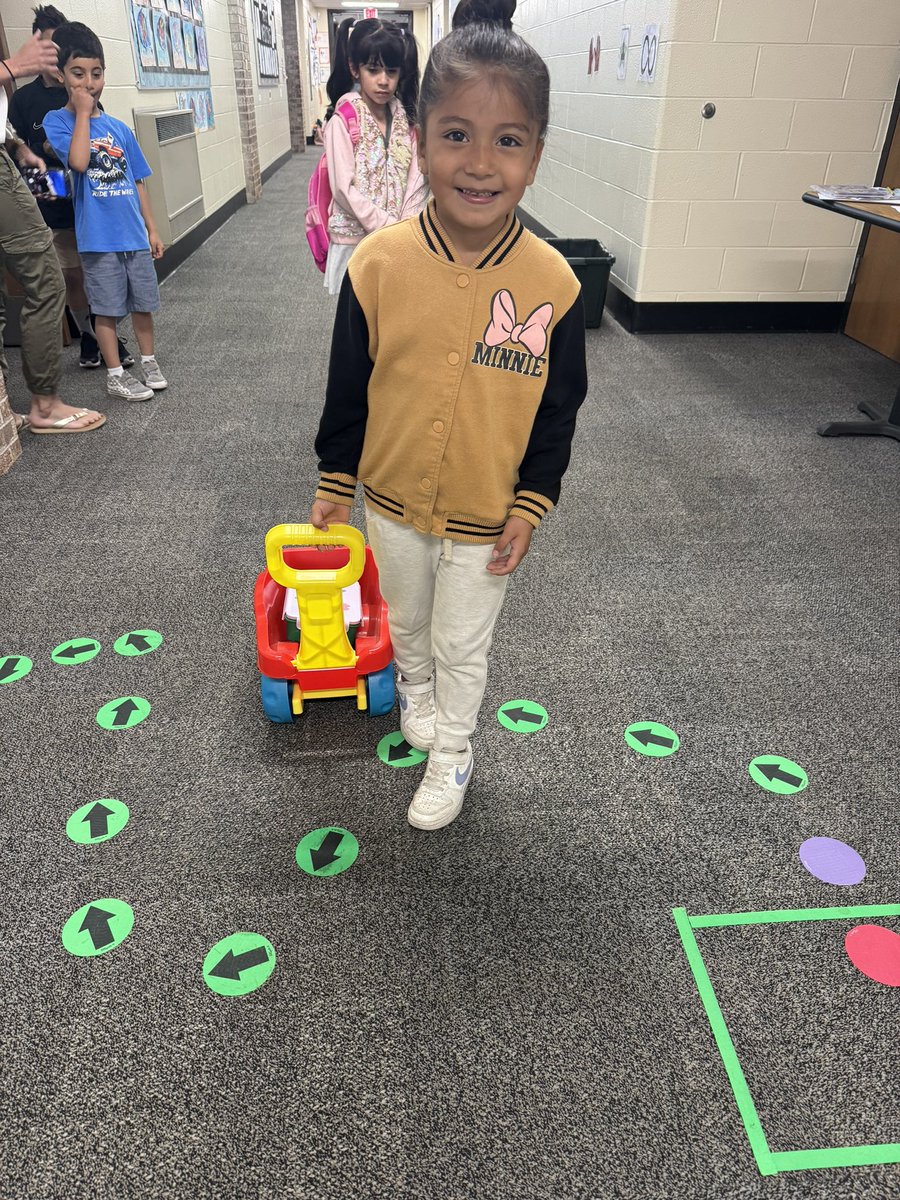 Abbigail Canace tweet media