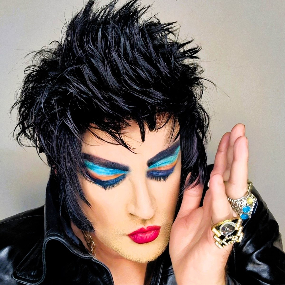 🎉🎤✨ Happy Birthday to to me! A sexy hunk of mincing love! The hottest mess I've ever seen. Narcissism rules the day !!! Keep shining bright and fabulous! 💖👑🔥 #BirthdayBash #HotMess  #FabulousYou #narcissistic #narcissism #birthdayboy #birthdaygirl #tragic #legend