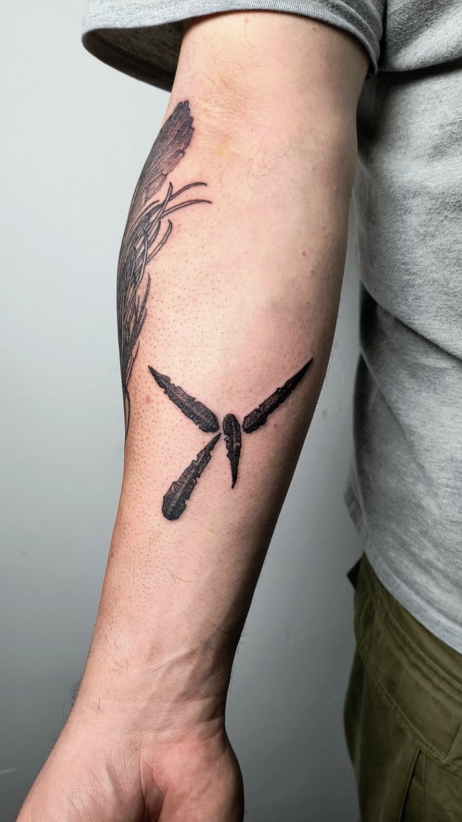 Mam teraz komplet kruków i mały bonus ;) #tattoo #tattoowarsaw #raven #raventattoo #muninn #huginnandmuninn