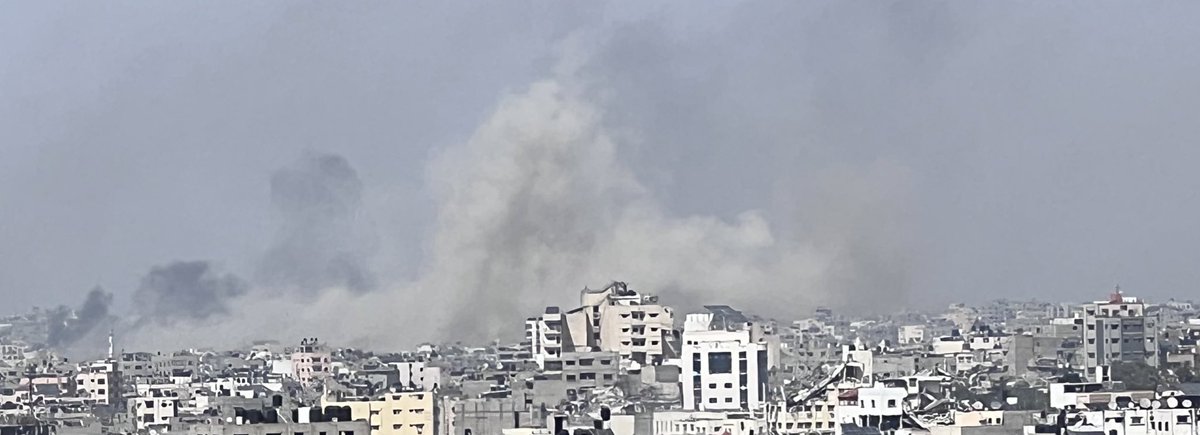 Happening now.. #Jabalia under fire.. Israeli occupation forces are currently blockading Al Awdeh Hospital, and they are only 500 metres far from Kamal Odwan Hospital.. Heavy #Israeli_bombing everywhere.. Bodies of martyrs scattered in the streets and alleyways of the refugee