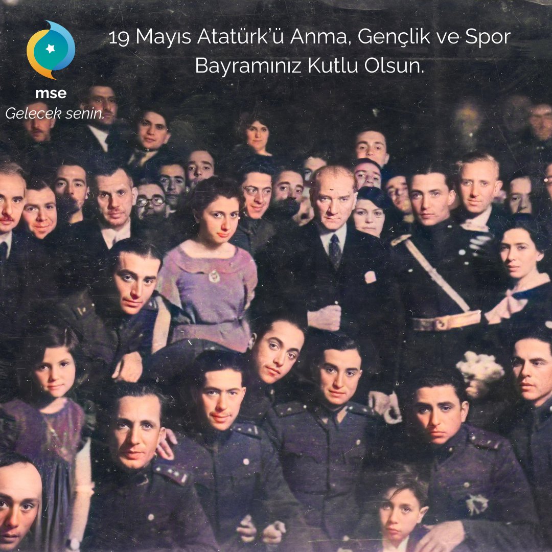 Gençlik, tüm gücüyle, ilelebet Atatürk'ün yolunda olacak.