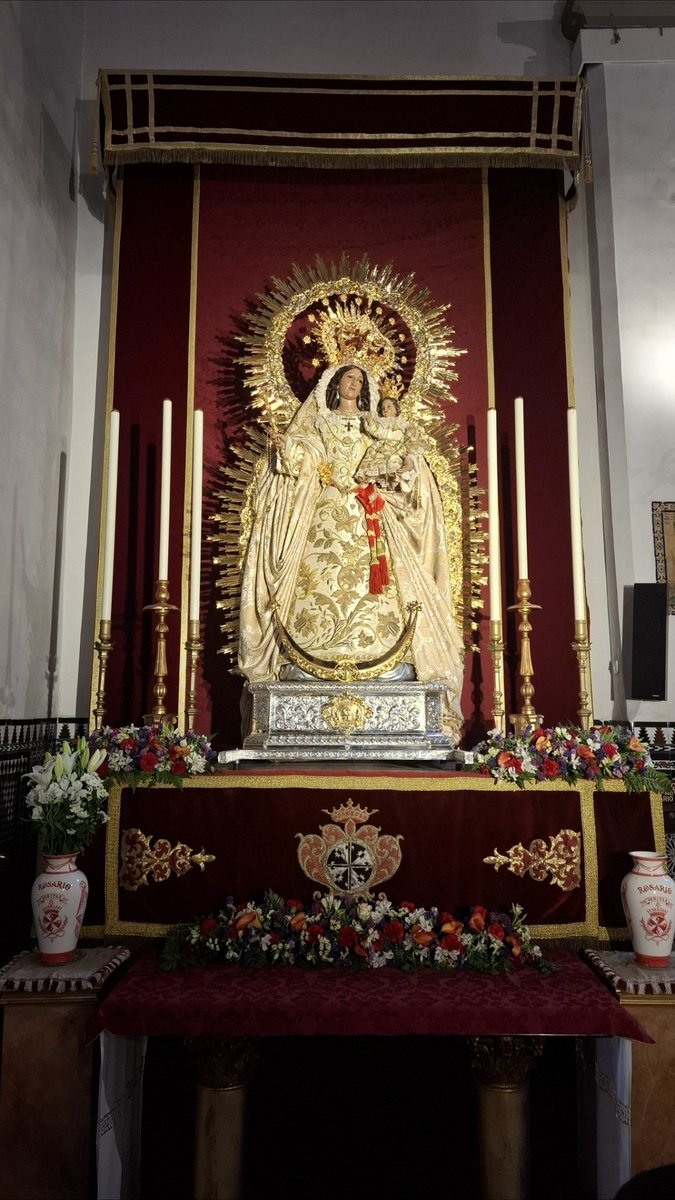 ACTUALIDAD | Nuestra Señora del Rosario ya se encuentra en su altar tras el Rosario Público en su honor.

La corporación agradece a todos los hermanos y devotos su participación y acompañamiento en el culto a la Santísima Virgen.