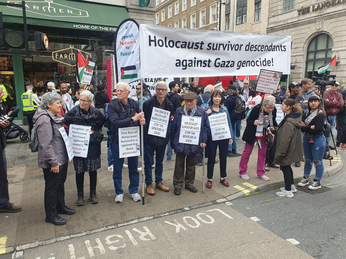Holocaust survivors join the protests in London against the brutal Israeli genocide in Gaza.
#IsraelTerorrist
#FreePalestine
#SaveGaza
#RiseForRafah