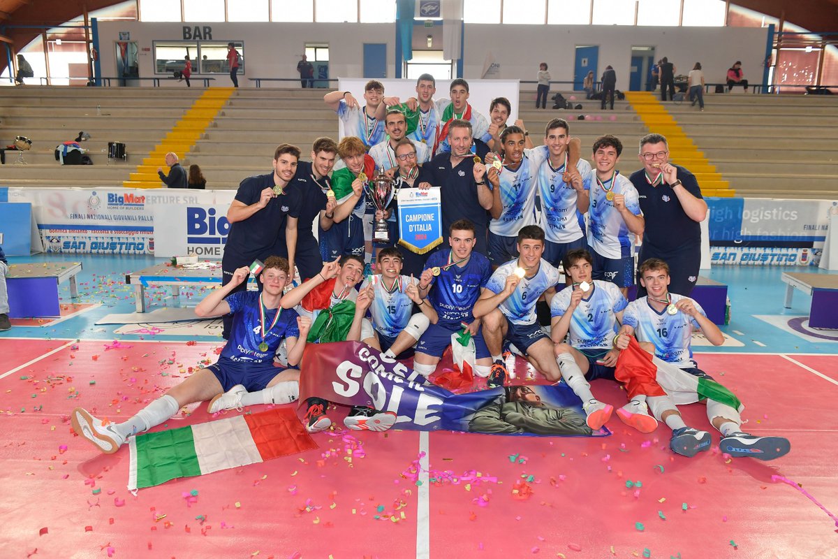 🇮🇹 𝐂𝐀𝐌𝐏𝐈𝐎𝐍𝐈 𝐃'𝐈𝐓𝐀𝐋𝐈𝐀 𝐔𝟏𝟗 🤩 Grandi ragazzi! Siamo campioni nazionali 😍 Siete stati fantastici!! #VVGenerations 💙