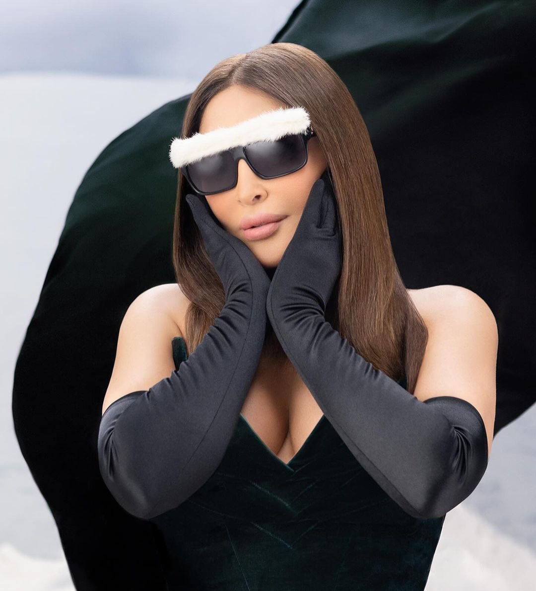 Lebanese superstar #Elissa's new surprise Album 'Ana Sekketen', her first production under her own record label, E-Records, has debuted at #1 on Anghami in nearly every Arab country with almost 600K plays on its first day and over 10 Million so far with over 7 Million on Spotify