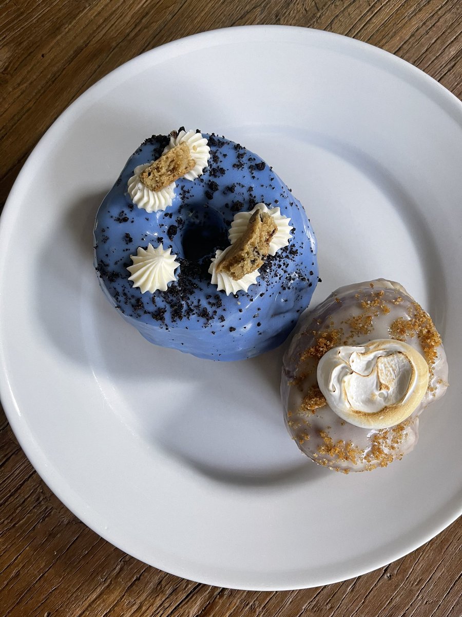 If you’re not eating @TheSaltyDonut Cookie Monster and Key Lime donuts for breakfast, how will your Sunday ever be a Funday??? #foodlover #sundayfunday
