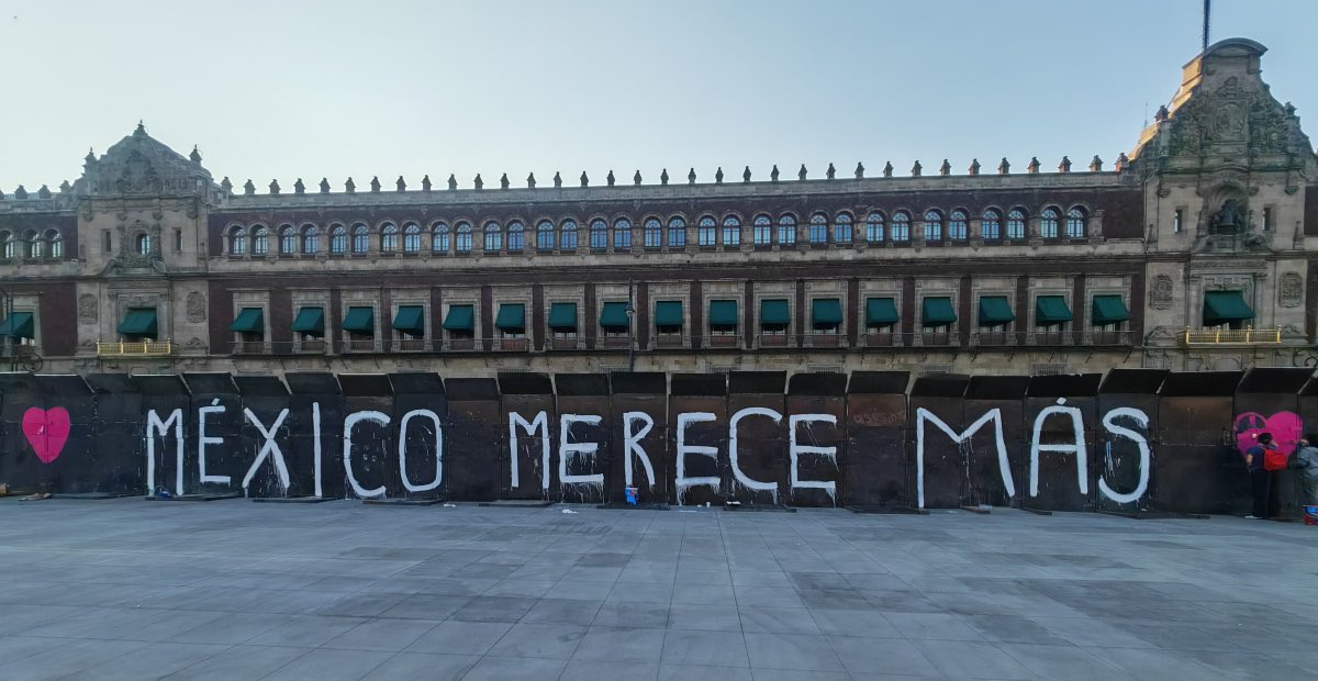 chayito09's tweet photo. Porque México merece un mejor gobierno, mejores ciudadanos, mejores servidores.

Que se escuche fuerte y claro hoy en la marcha ciudadana, por México, por su futuro. ¡Desde lejos acompañándolos siempre!

#MareaRosaConXóchitl 🩷🤞🏼

©️Latinus US. https://t.co/kaaNzLlFSg