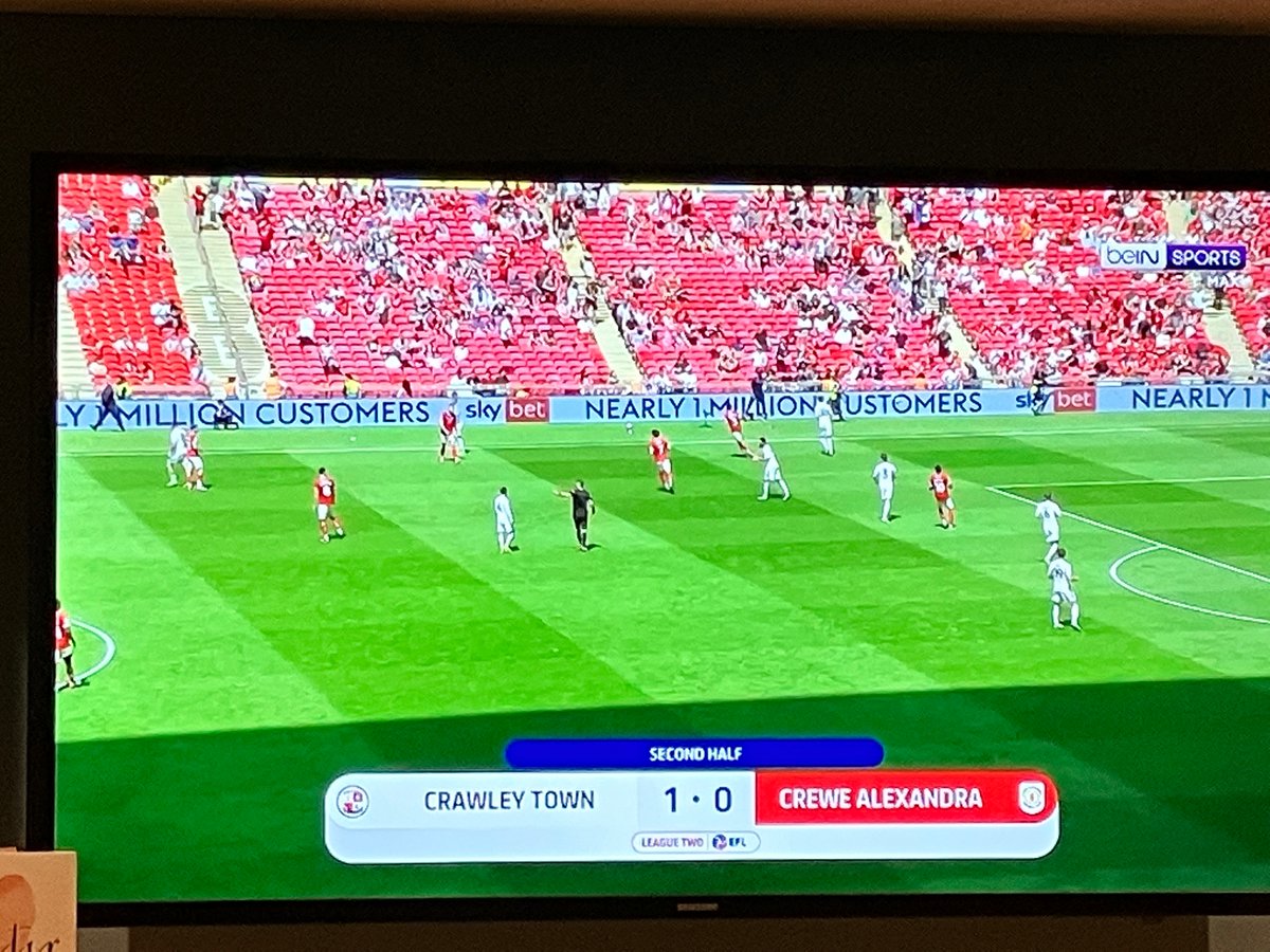 1am here in New Zealand and <a href="/crewealexfc/">Crewe Alexandra</a> need a big second half. Come on you reds! #crewealex