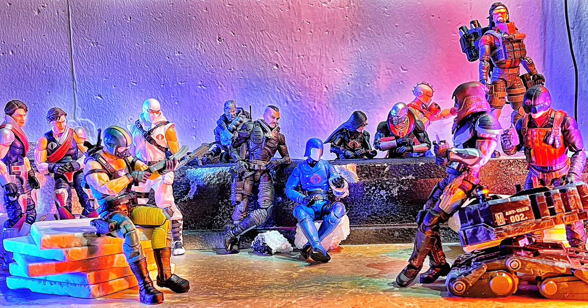 Trying something different for my Teams Series. On a #cobrasunday the gang is all here. #cobra #gijoe #gijoeclassified #gijoenation #gijoecommunity #gijoecollector #cobra #actionfigures #actionfigurephotography #toyphotography #toyartistry #acba #articulatedcomicbookart #hasbro