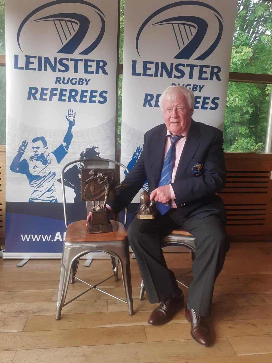 Congratulations to Seapoint RC Past President Denis Collins who was awarded the ARLB Lifetime Achievement Award last night - as well as refereeing himself Denis has supported referees across the province over many decades👏👏👏🖤💙💚