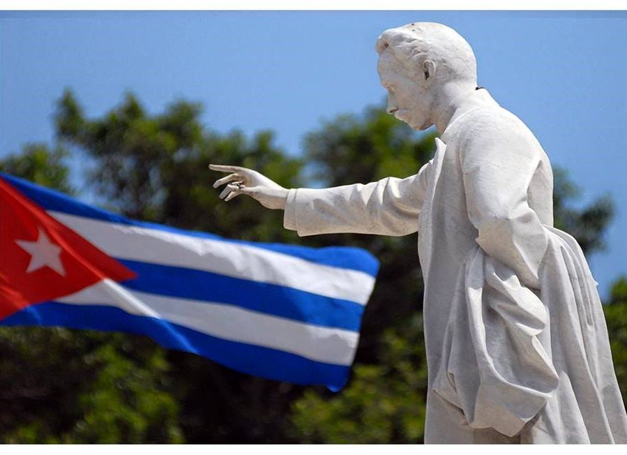 Moralidad, justicia y libertad. Las tres ideas básicas que rigieron la vida del gran visionario de la libertad de Cuba, José Martí. Hoy se cumple un aniversario más de su caída en Dos Ríos. #Artemisa #MartiVive