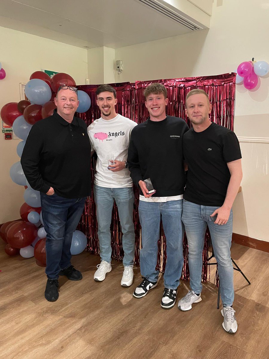 HorleyTownFC's tweet photo. 🏆 𝟐𝟑/𝟐𝟒 𝐇𝐓𝐅𝐂 𝐀𝐖𝐀𝐑𝐃𝐒 🏆

  𝐘𝐨𝐮𝐧𝐠 𝐏𝐥𝐚𝐲𝐞𝐫𝐬 - Joe Carrington &amp; Sam Luard

The Young Player award is shared between Joe Carrington &amp; Sam Luard who have both been excellent throughout the season ! 

#HTFC 💜💙 https://t.co/BMNmDcDep2