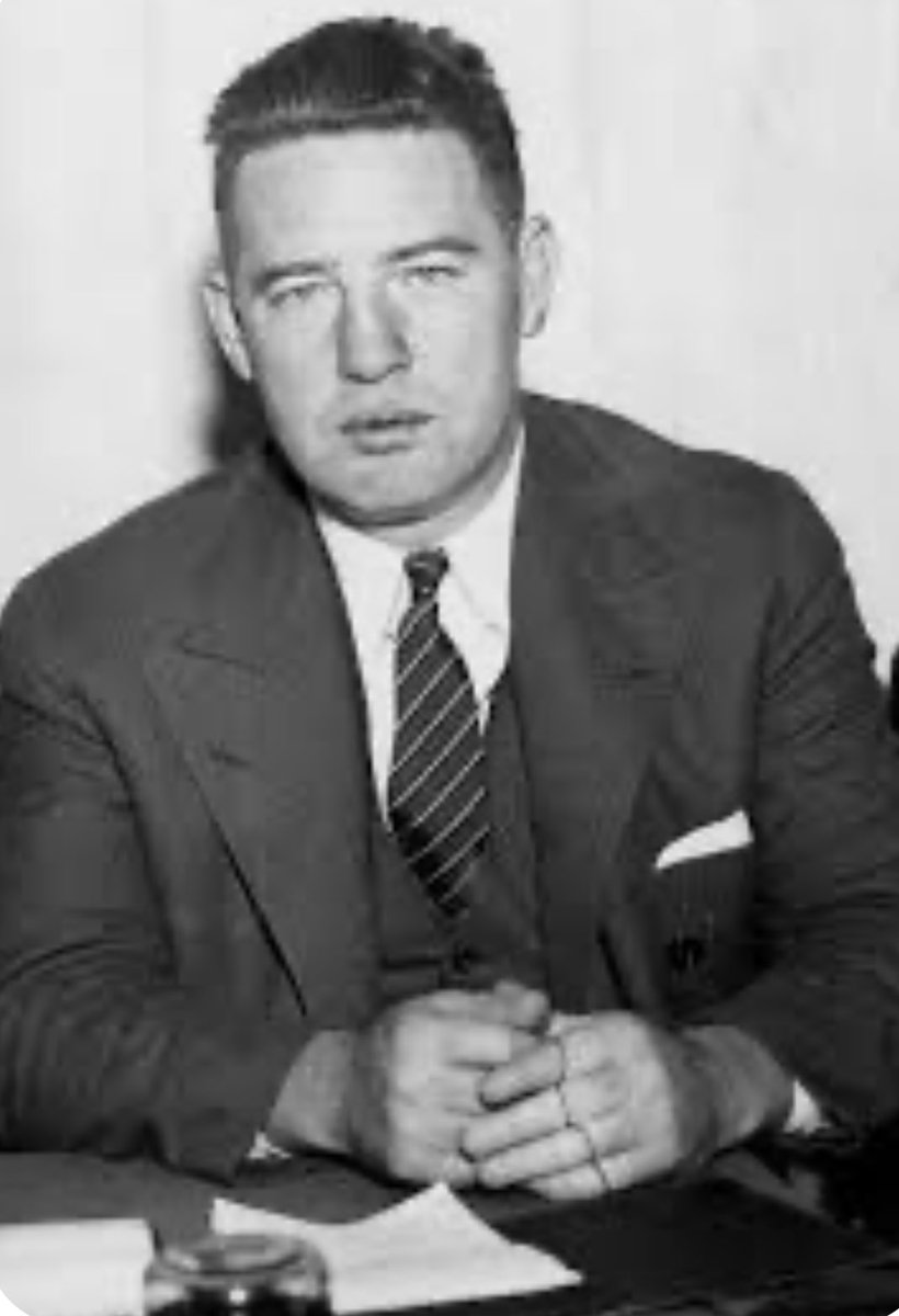 VintageSteelers's tweet image. OTD 1933 the NFL approved Art Rooney’s bid of $2500 to create a professional football team in the city of Pittsburgh.
Here we go, Steelers!!!! Here we go!!!!