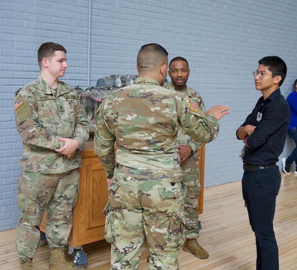 Congratulations to all of the new enlistees. We wish you the best on your new careers!

#ConnecticutNationalGuard #connecticutshometeam #enlisted #ocsusa #newadventures #militaryservice