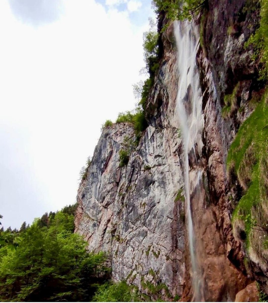 -Vodopad 'Skakavac' Bosnia and Herzegovina 🇧🇦💛🩵 #vodopad #priroda #NatureBeautiful #bosanskeljepote #bosniaandherzegovina