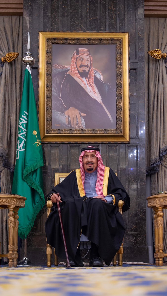 abo0ody579's tweet photo. اللهم احفظ مليكنا من كل شر وتعب.. ومتعه بالصحة والسلامة والعافية🤍.
 #سلمان_بن_عبدالعزيز https://t.co/k77U04LZqm