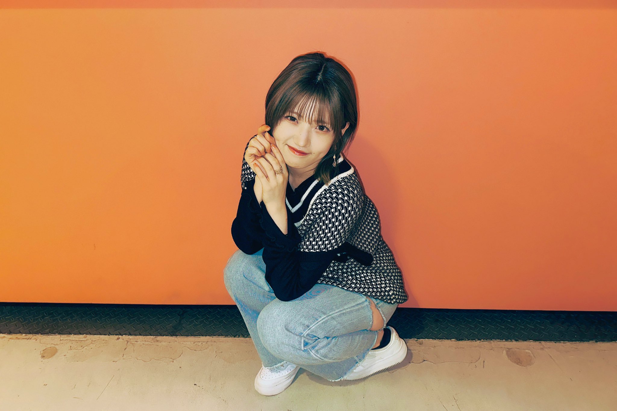 村山彩  / X