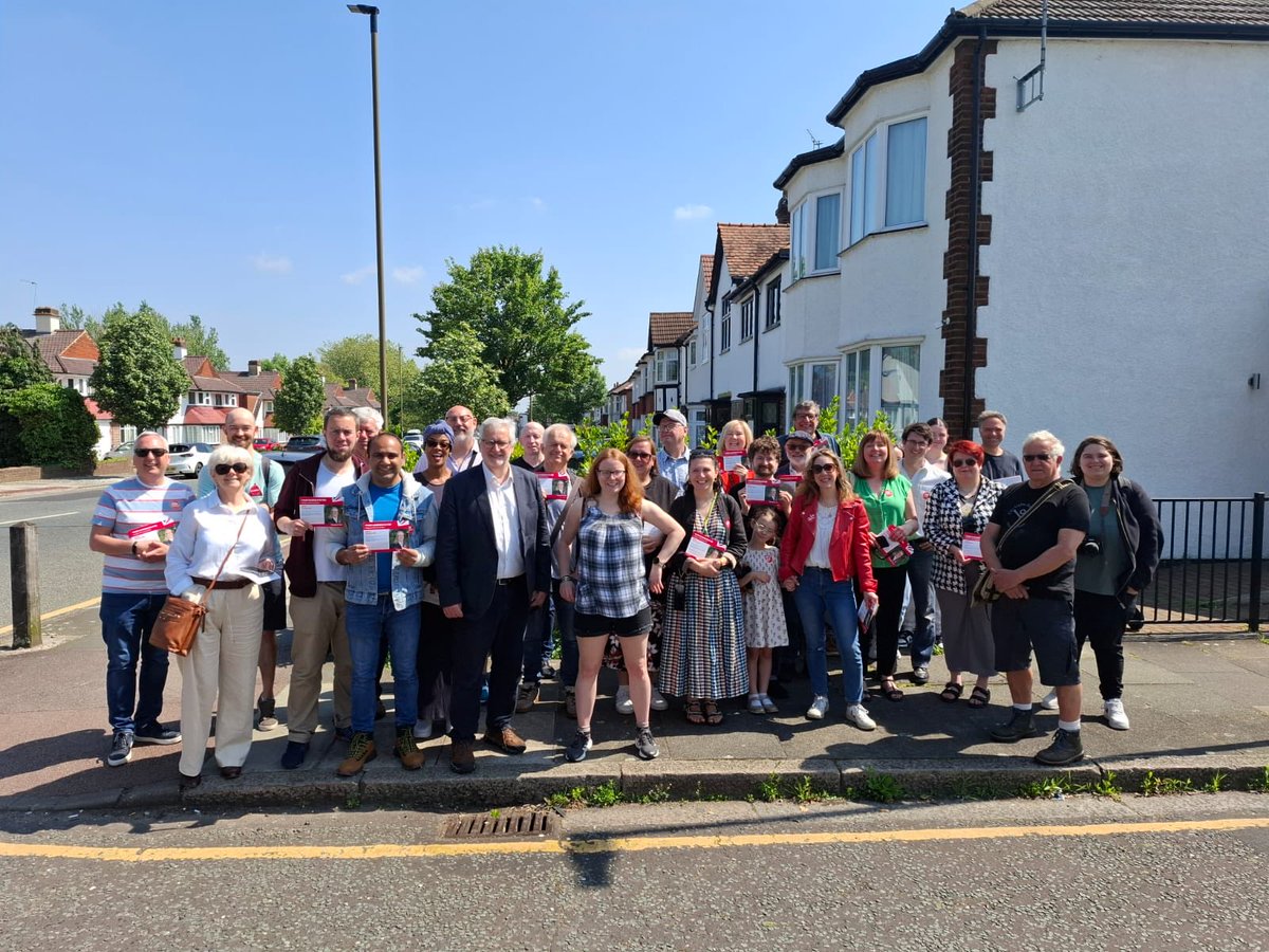 Thanks to everyone who came out today to campaign for Nikki Thurlow our ⁦@UKLabour⁩ ⁦@ElthamLabourPty⁩ candidate in the Mottingham Coldharbour and New Eltham council by-election. We had a great response from local residents.
