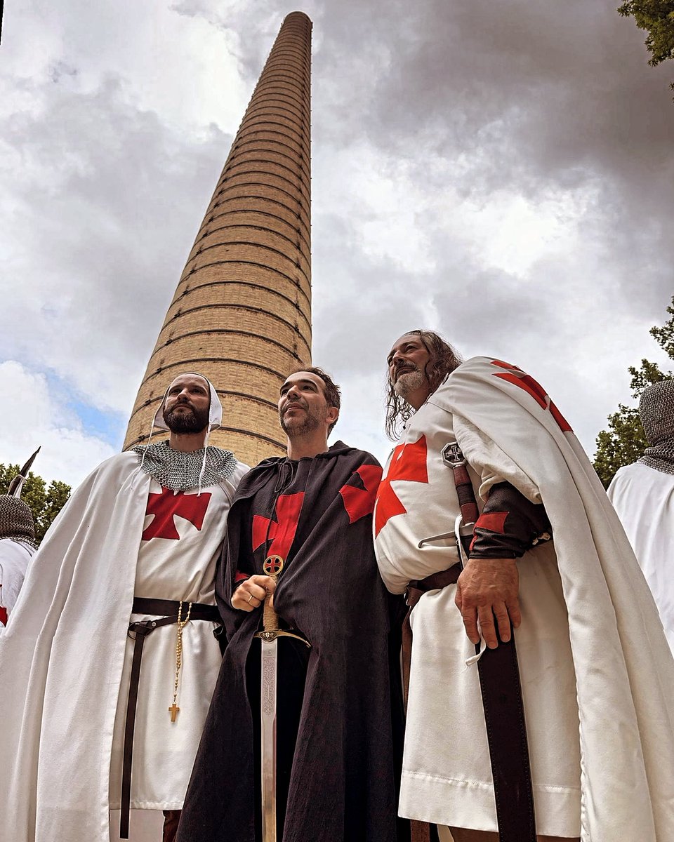 XXII ediciones del Homenaje a Guillem de #Montrodón y el legado del <a href="/monzontemplario/">Monzón Templario</a> sigue más vivo que nunca.

Felicidades a todos los colectivos y personas de #Monzón #Aragón #España #Muret y del resto del mundo que lo hacen posible.

¡Larga vida al Homenaje y por muchos años!