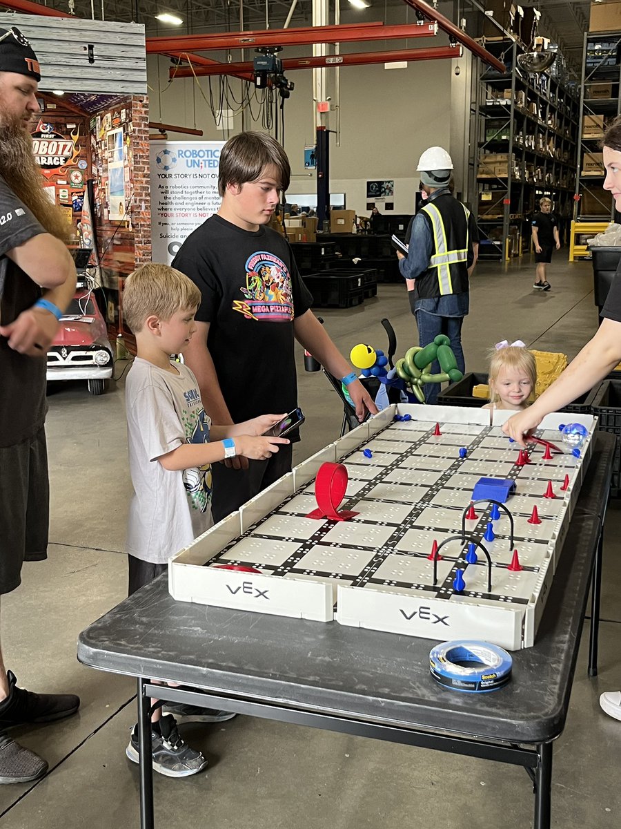 We had so much fun yesterday spending time with the families one of our most impactful sponsors <a href="/BoschRexrothUS/">Bosch Rexroth Corp</a> Thank you for your help making life “Good in the Garage.”
