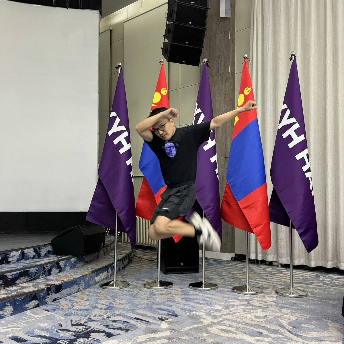 Маргааш намаасаа нэр дэвших эрхээ авна. Шорт подволктой, мөнгөгүй сонгуульд өрсөлдөж болох уу? #Сонгууль2024 #ХҮНнам