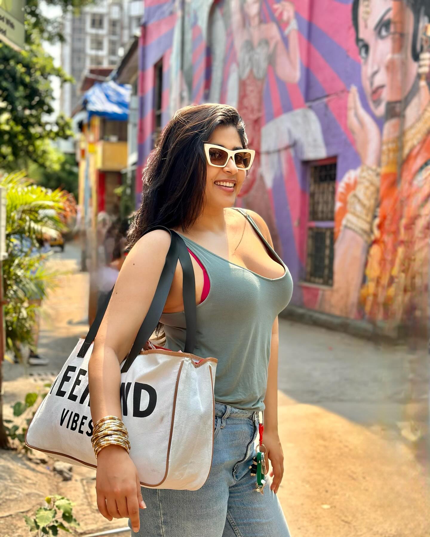 GN8ihopbMAIDT4m?format=jpg&name=large