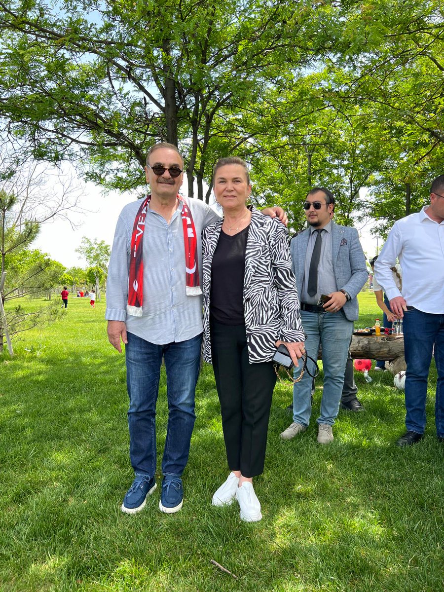 Başkanım Muzaffer Palaya yeni görevinde başarılar diliyorum;