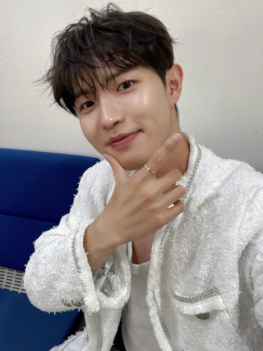 김재환 KIM JAE HWAN tweet media