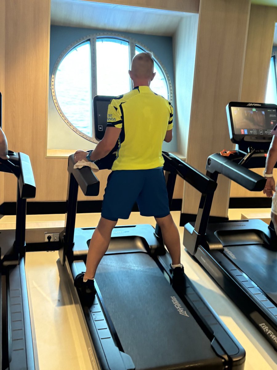 Anyone who says they’ve never done this on a treadmill is a liar