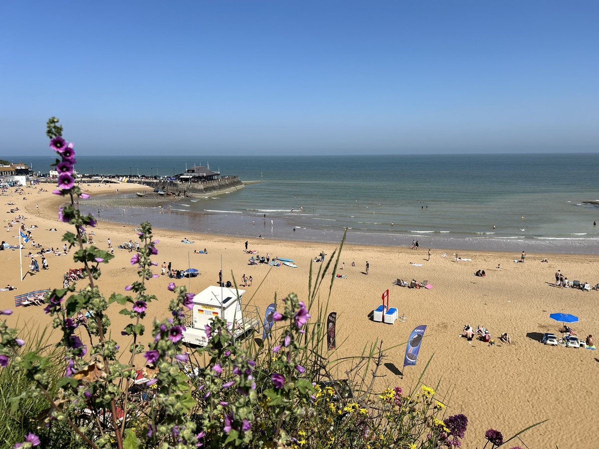 From Morocco to Broadstairs 🏖️ 😎 #sunday #broadstairs