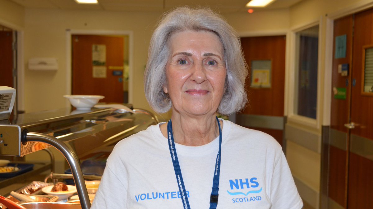 🍽️ Volunteer with us and lend a helping hand at mealtimes, ensuring patients enjoy their meals with dignity and care. Make a difference, one meal at a time! #NHSLanarkshireVolunteers #TeamLanarkshire nhslanarkshire.scot.nhs.uk/get-involved/v…