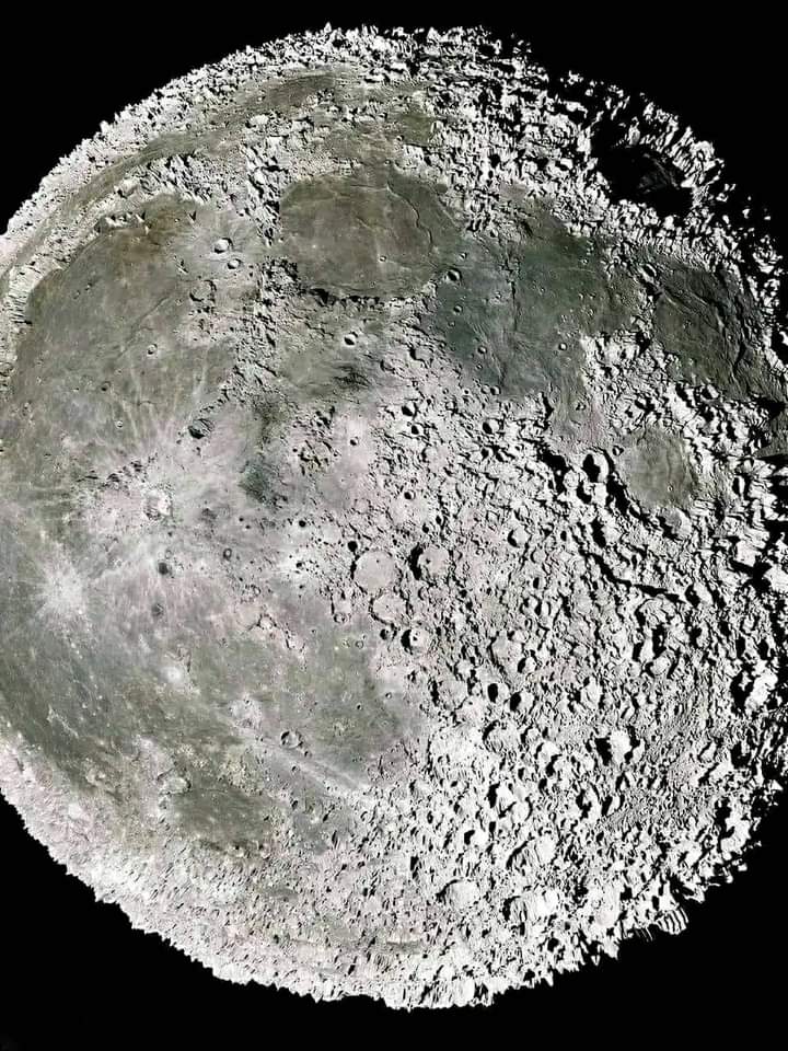 The moon 🌕 is made up of 60% oxygen, 16.5% silicon, 3.5% iron, 3.5% magnesium, and 1% titanium.